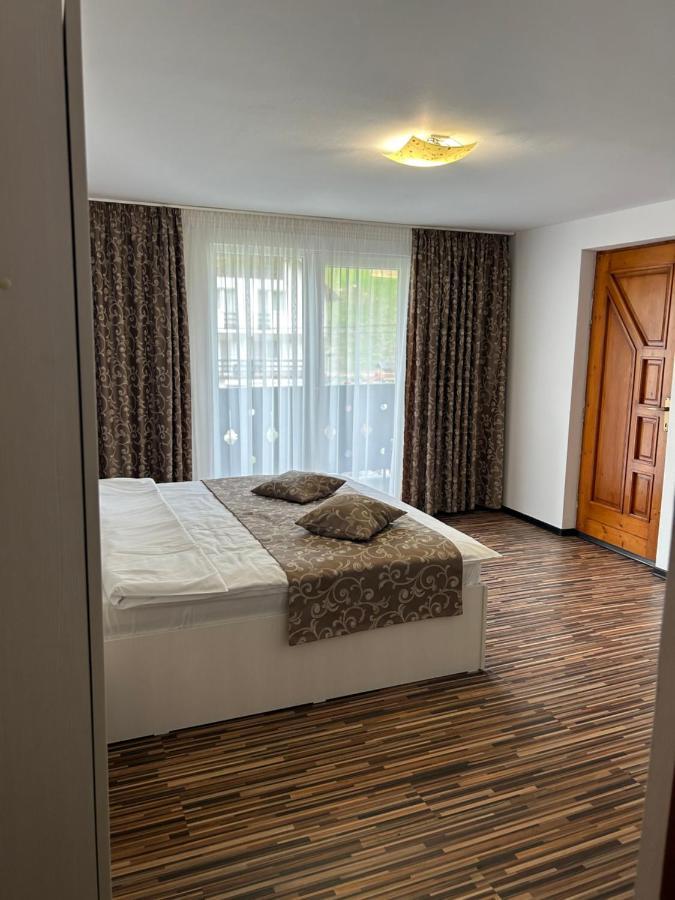 Casa Mia Hotel Moeciu De Sus Luaran gambar