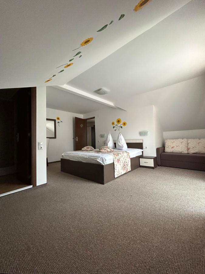 Casa Mia Hotel Moeciu De Sus Luaran gambar