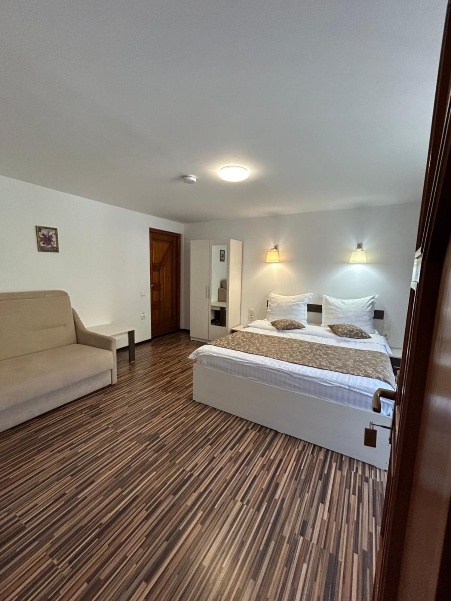 Casa Mia Hotel Moeciu De Sus Luaran gambar