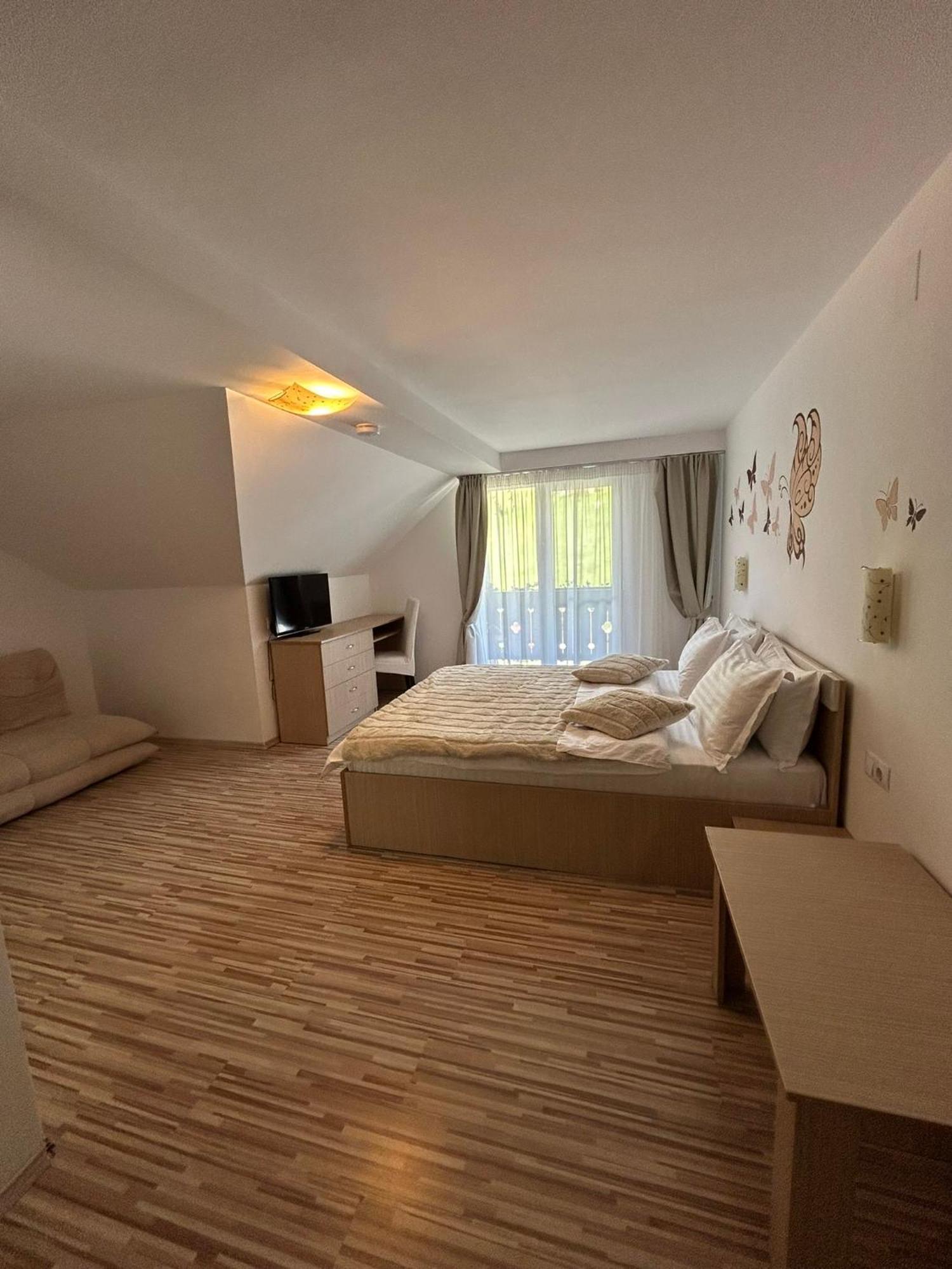 Casa Mia Hotel Moeciu De Sus Luaran gambar