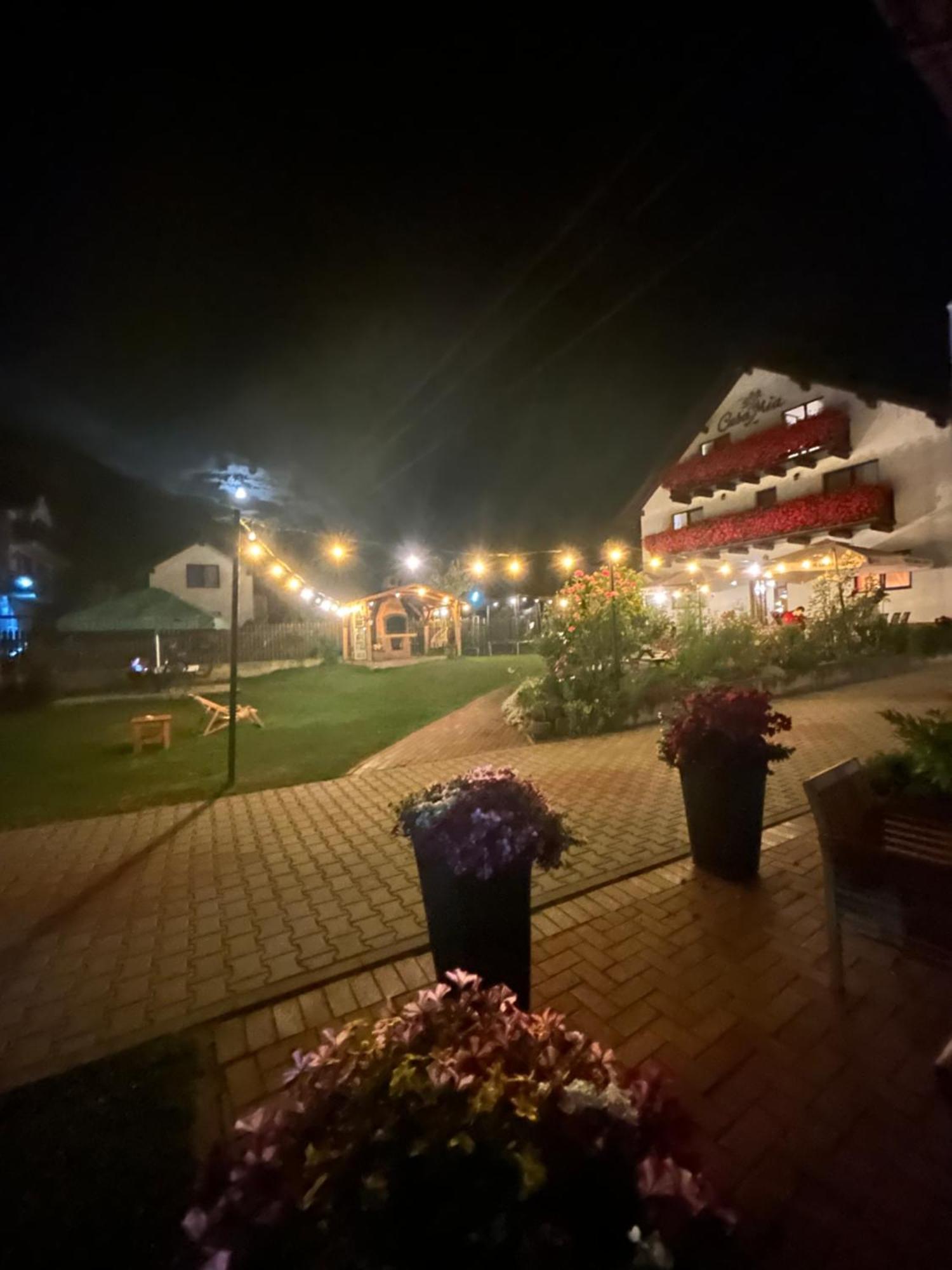 Casa Mia Hotel Moeciu De Sus Luaran gambar